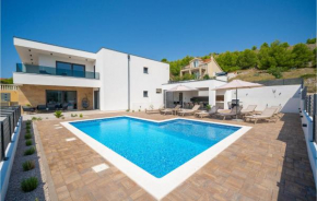 Stunning Home In Zaboric With House Sea View